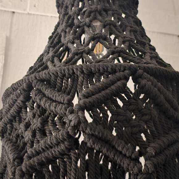 Black macrame hanging light - Picture 4 of 5